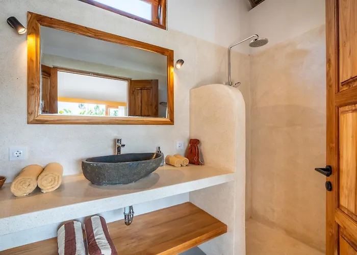 Lys Guest house 4*